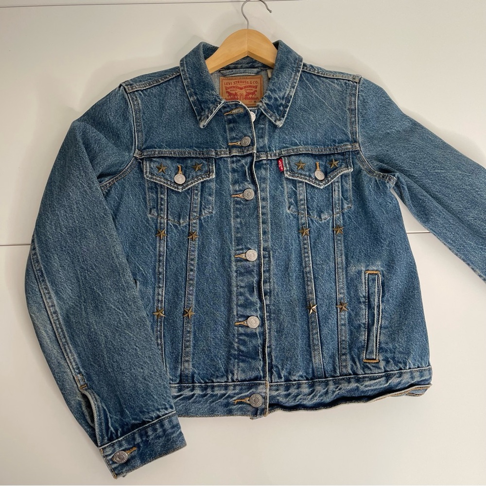 LEVI’S Star Studded Denim Jacket Classic Trucker Medium Wash 4 Western Festival